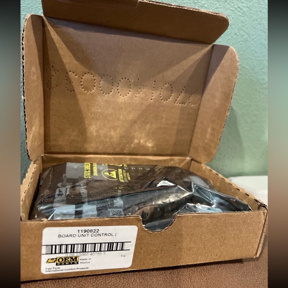 Carrier Board Unit Control 1190822 HK50AA058 New OEM Never Installed  MSRP $683